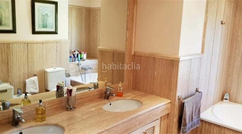 Foto f17fd4a8-7e13-4aac-9d10-7c226672ad0d. Attico con parcheggio piscina in Playa Bajadilla - Puertos Marbella