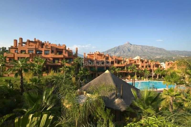 Foto 84413cda-28c1-4590-807d-51618b3e3f8f. Apartament amb piscina a Puerto Banús Marbella