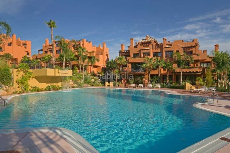 Foto a29b76c3-37dc-49cc-b41f-8829168454a0. Apartament amb piscina a Puerto Banús Marbella