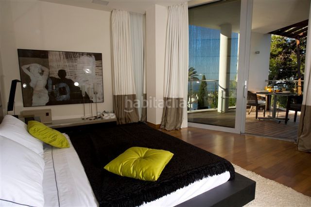 Foto 15ea9bff-4809-4539-8b95-79275577a56d. Casa adossada amb aparcament piscina a Casco Antiguo Marbella