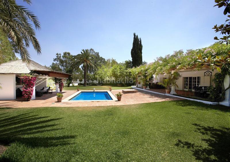 Foto 120e0a76-1968-4d17-bf04-4fe9984802e4. House with heating parking pool in Casco Antiguo Marbella