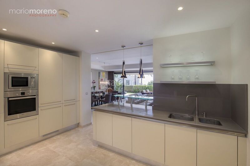 Foto 3200c6ba-4260-4d3b-b36c-048d5c142fa4. Apartament amb piscina a Casco Antiguo Marbella
