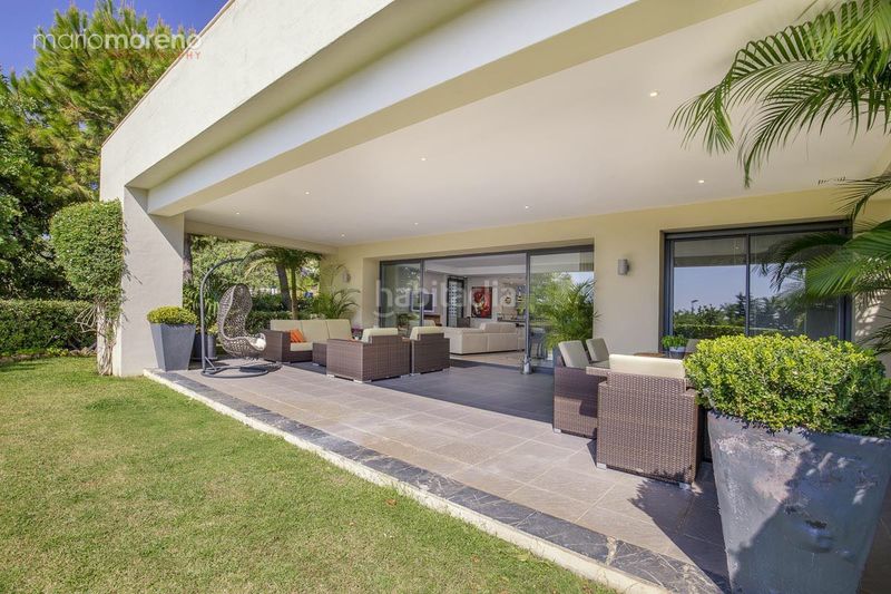 Foto f2e8dd42-1c0d-4c82-bfc8-fb76c1737861. Apartament amb piscina a Casco Antiguo Marbella
