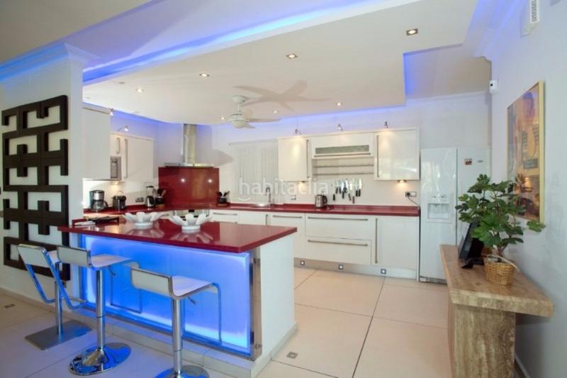 Foto d4ab690c-cf5b-4176-a679-5704508a8c0e. Casa amb aparcament piscina a Casco Antiguo Marbella