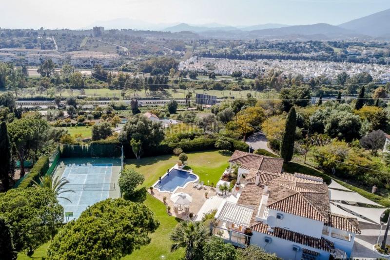 Foto 6a3b4e19-0826-4b77-99e0-4483bd16c2b4. House with parking pool in Casco Antiguo Marbella