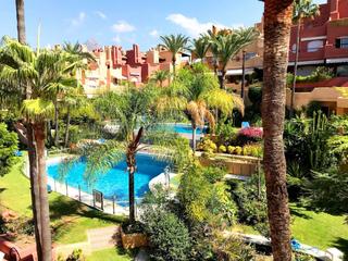 Casa adossada a Casco Antiguo. Adosado en venta en marbella