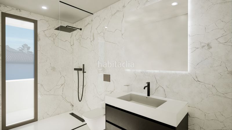 Foto e834dd7f-0dd7-45d9-a923-b485f42bd0f4. Casa amb aparcament piscina a Casco Antiguo Marbella