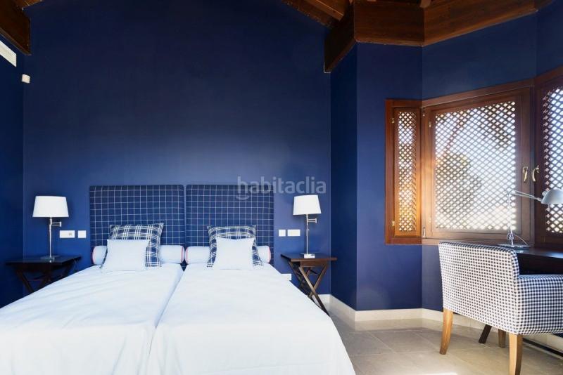 Foto 714e9aa7-5ce6-4cab-b03f-37804a8e8a7c. Haus mit heizung parking pool in Casco Antiguo Marbella