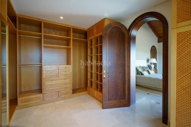 Foto d14e1431-9c48-422e-b162-f0445a1223a8. Haus mit heizung parking pool in Casco Antiguo Marbella