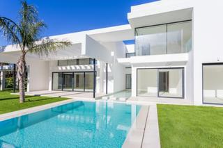 Casa en Centro. Villa en venta en estepona