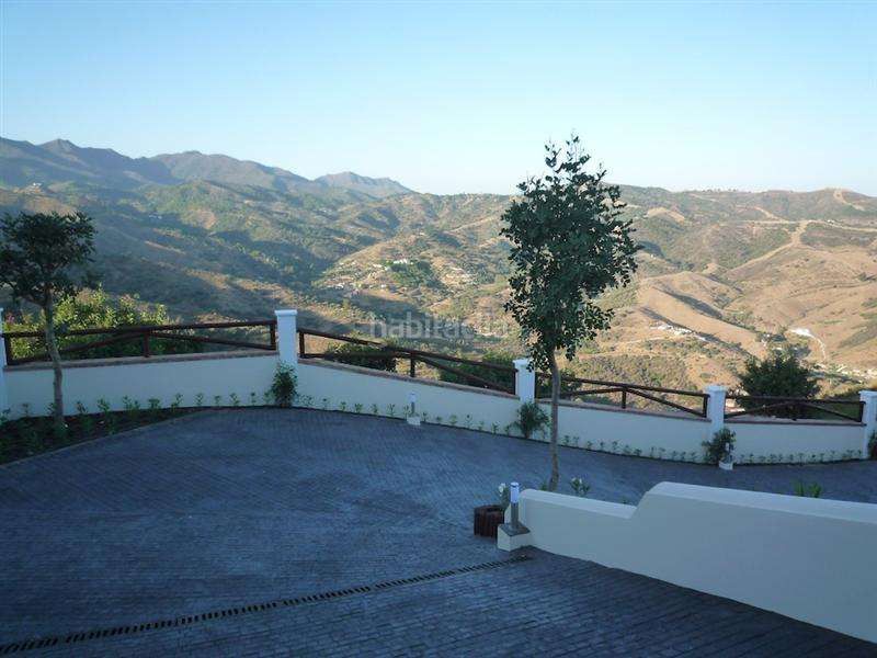 Foto 8ac6da7e-4007-45ba-856b-fd714c4b4366. Casa amb aparcament piscina a Casco Antiguo Marbella