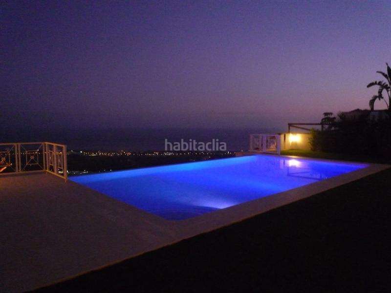 Foto b5d44455-7cc6-46be-8a10-408d48ffe141. Casa amb aparcament piscina a Casco Antiguo Marbella