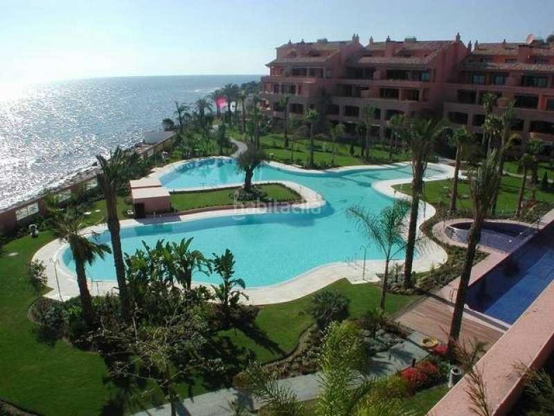 Foto 45ec2cfe-aa3e-4b00-9b5c-75cf1005f1e2. Apartament amb piscina a Puerto Banús Marbella