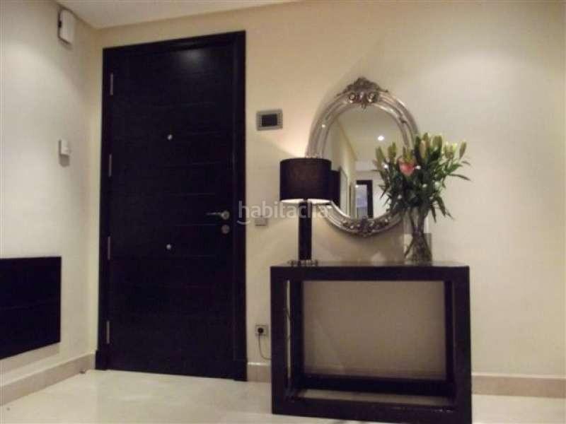 Foto 5037adb9-f2c2-4810-ac21-4fb7425350b7. Apartament amb piscina a Puerto Banús Marbella