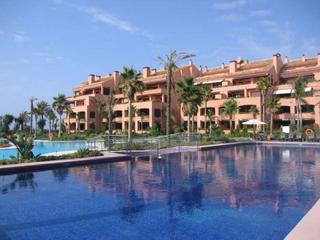 Appartement à Puerto Banús. Apartamento en venta en marbella  puerto banus, marbella