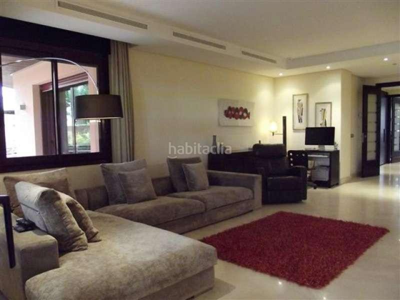 Foto ef1712da-73fa-48ee-81f1-32503ea2ffa7. Apartament amb piscina a Puerto Banús Marbella