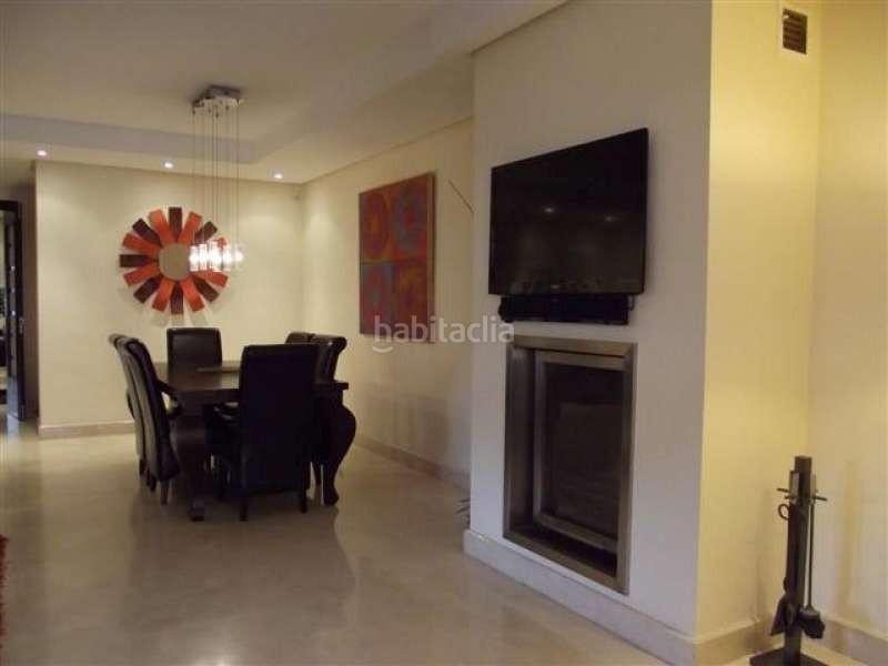 Foto f17dcac6-3465-4ea3-87e7-bfaab3d7247f. Apartament amb piscina a Puerto Banús Marbella