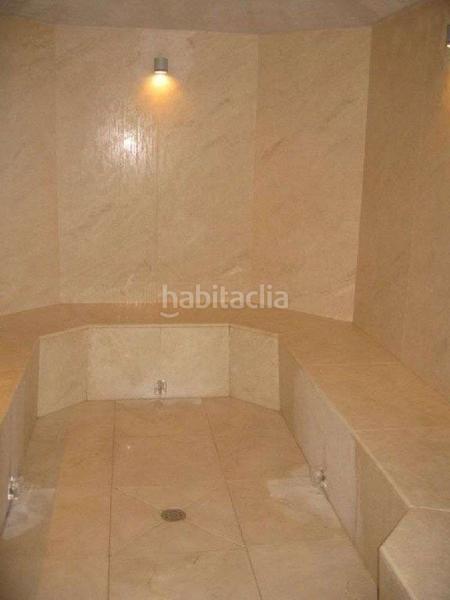 Foto f9a156eb-3330-451e-ba59-084ca5ec0093. Apartament amb piscina a Puerto Banús Marbella