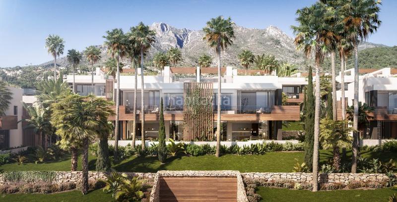 Foto cdcb6c49-435a-47e2-9d73-ecb8987bb69f. Casa esta impresionante villa está situada en un sitio privilegiado con vistas espectaculares del mediterráneo, en Marbella