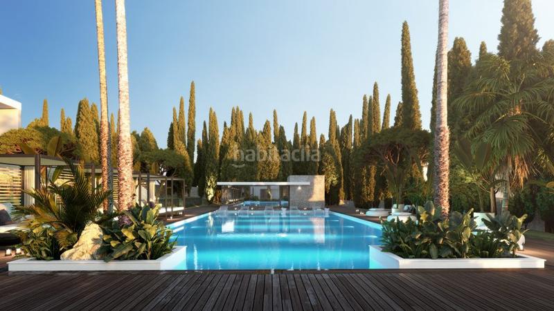 Foto e2be188f-fd3b-4513-81b1-82241d54d8db. Casa esta impresionante villa está situada en un sitio privilegiado con vistas espectaculares del mediterráneo, en Marbella