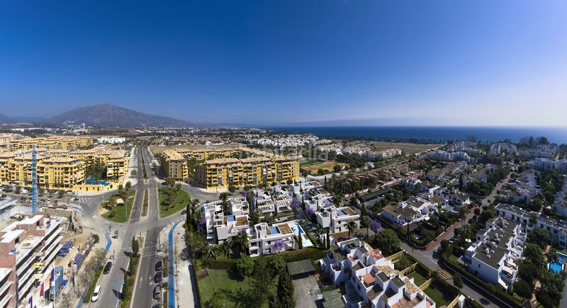 Foto 80f06109-b19a-432e-80df-3950eb7ff15f. Casa amb aparcament piscina a San Pedro de Alcántara Pueblo Marbella