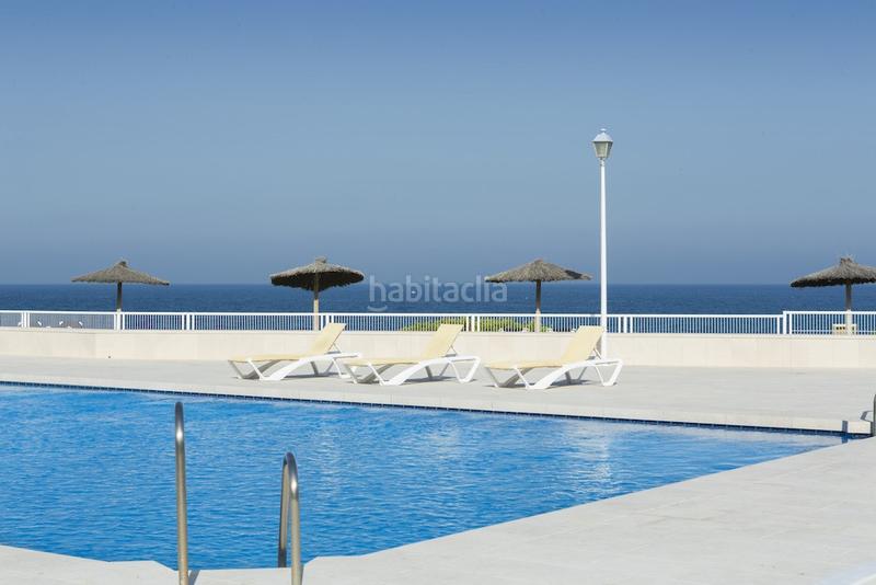 Foto 30a55095-c952-46d2-8420-082b69cd7796. Apartment with parking pool in bahía de Casares Casares