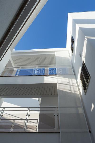 Foto 6fdebf0f-02d8-45b4-be92-57075b40238c. Apartment with parking pool in bahía de Casares Casares