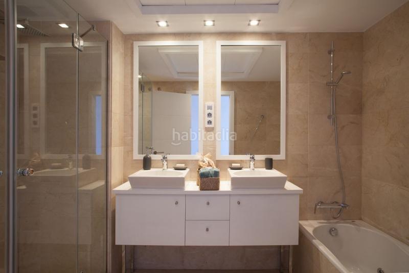 Foto bd6e02e4-9228-4adf-a631-f1f6cf069a4b. Apartment with parking pool in bahía de Casares Casares