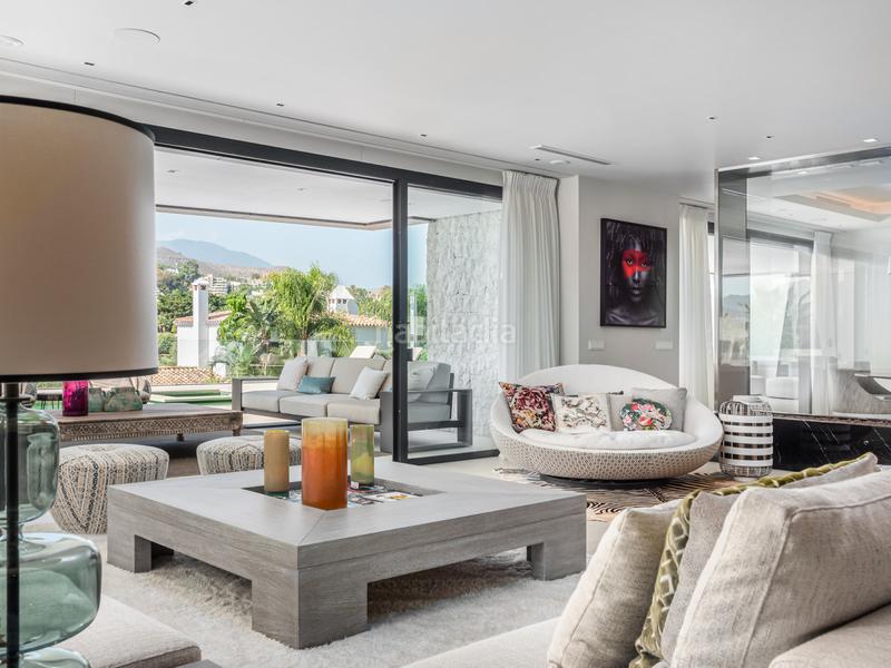 Foto 59346971-2c9c-4fe6-ab06-9144f8ce2576. Maison avec chauffage parking piscine dans Nueva Andalucía centro Marbella