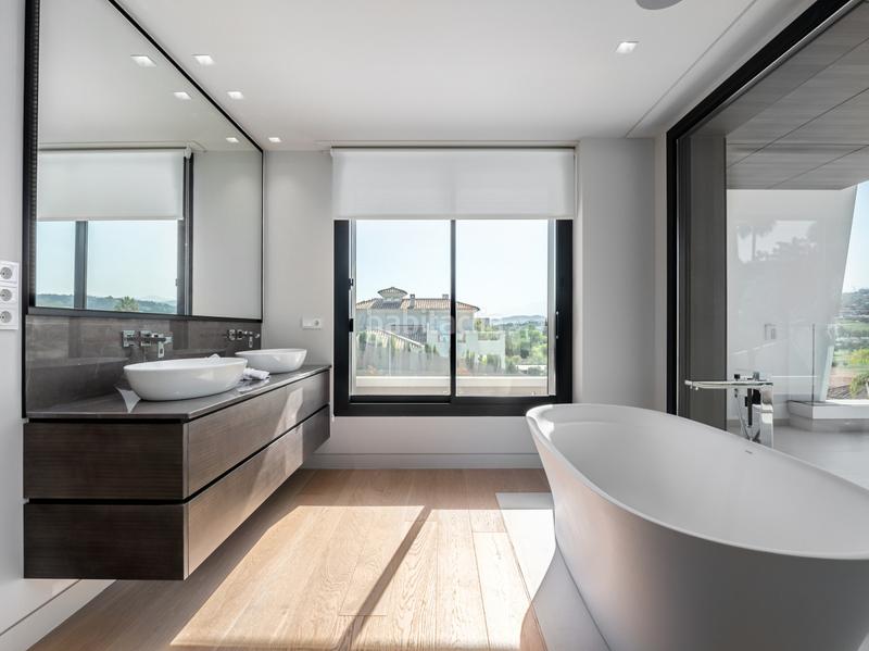 Foto 807daf12-f986-4fc5-a79e-dad5ae630e28. Maison avec chauffage parking piscine dans Nueva Andalucía centro Marbella