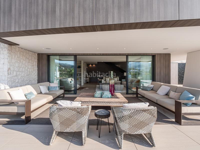 Foto df9fe535-0731-455c-8c15-3df8f2ff372e. Maison avec chauffage parking piscine dans Nueva Andalucía centro Marbella