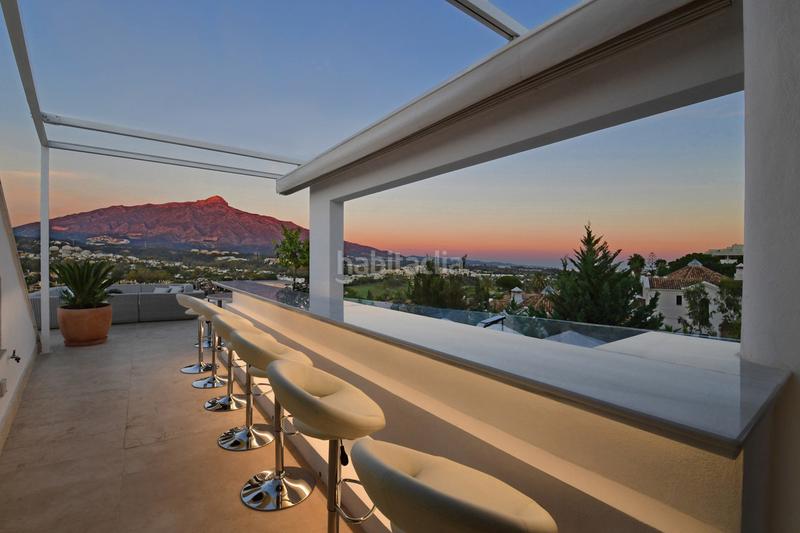 Foto 51fad4bc-a05e-4639-9104-252a686b2467. Casa con parcheggio piscina in Nueva Andalucía centro Marbella