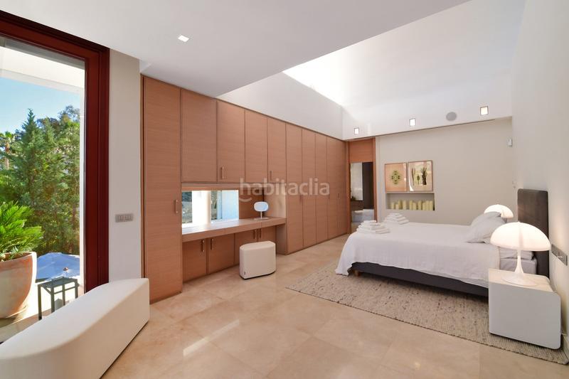 Foto 8c0fbfb2-0117-4f4a-bb0d-5084e9b15d44. Casa con parcheggio piscina in Nueva Andalucía centro Marbella