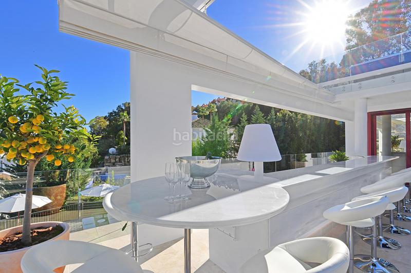 Foto 97c6b7dd-3396-4254-a40c-eb5eb55b7264. Casa con parcheggio piscina in Nueva Andalucía centro Marbella