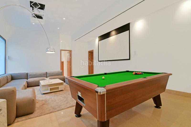 Foto 98d0869a-80d0-47c5-b618-bd01b7962173. Casa con parcheggio piscina in Nueva Andalucía centro Marbella