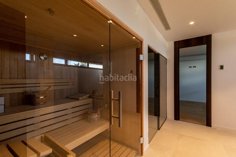 Foto 74a04911-b2d4-4fca-9258-bcb95ff1442c. Maison avec parking piscine dans Nueva Andalucía centro Marbella