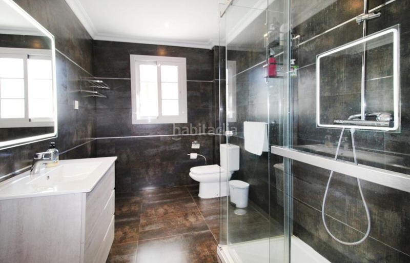 Foto 45cac9c3-e9bd-44bd-ba3b-b85401dd5f5a. Maison avec parking piscine dans Nueva Andalucía centro Marbella