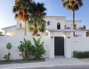 Casa a Nueva Andalucía centro. Villa en nueva andalucia, marbella