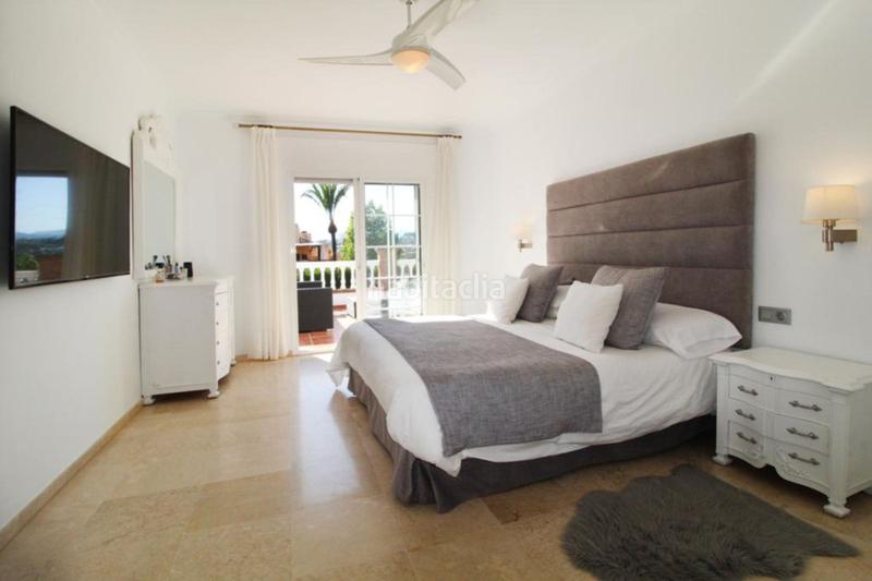 Foto a3d18198-118b-4319-b80c-e13866c401c7. Maison avec parking piscine dans Nueva Andalucía centro Marbella