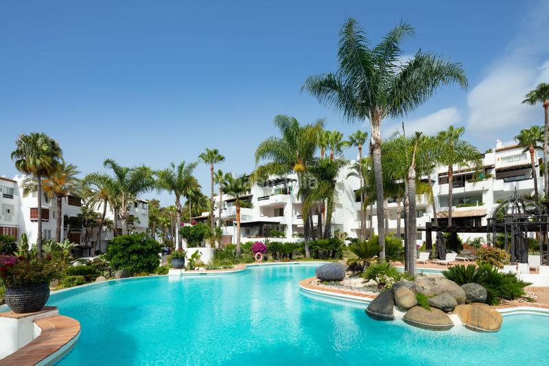 Foto 3f9881e4-01cf-49e3-8498-dcb81a91b26e. Appartement avec parking piscine dans Puente Romano Marbella