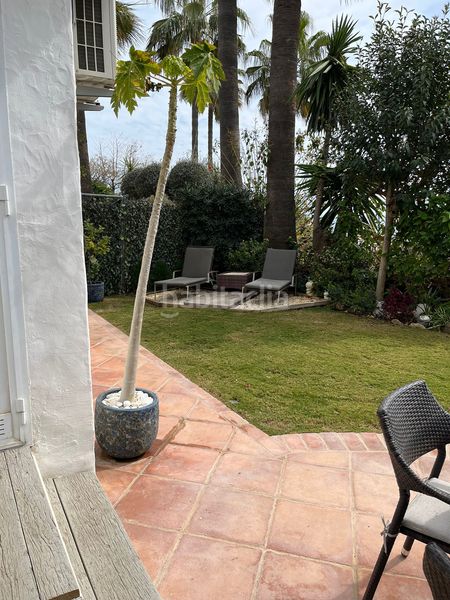 Foto a14ec3c2-4bf6-4273-9abc-e3a5991938f9. Casa amb piscina a Casco Antiguo Marbella