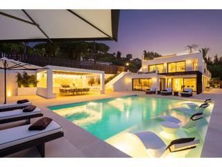 Casa a Casco Antiguo. Villa en venta en nueva andalucia, marbella