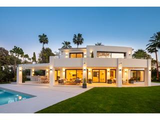 Casa a Casco Antiguo. Villa en venta en nueva andalucia, marbella
