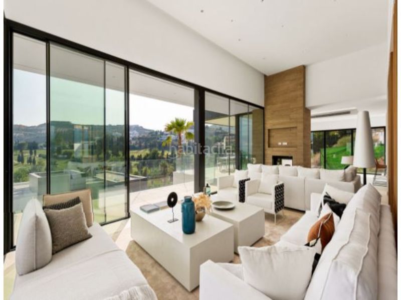 Foto b2b903fe-8aef-4102-b38c-cf83b6ee94cc. Casa amb aparcament piscina a Casco Antiguo Marbella