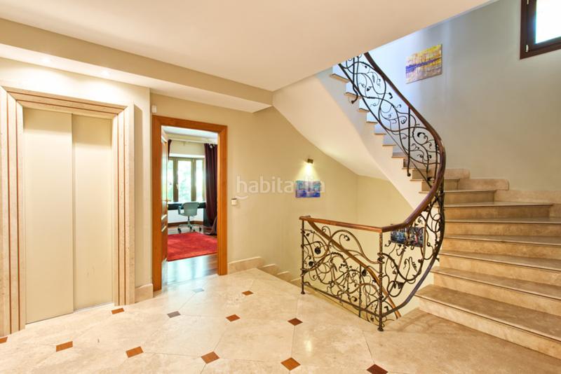 Foto 6e27265b-7d90-4aca-b61a-8c6c0cdb0696. Casa villa , en Playa Bajadilla - Puertos Marbella