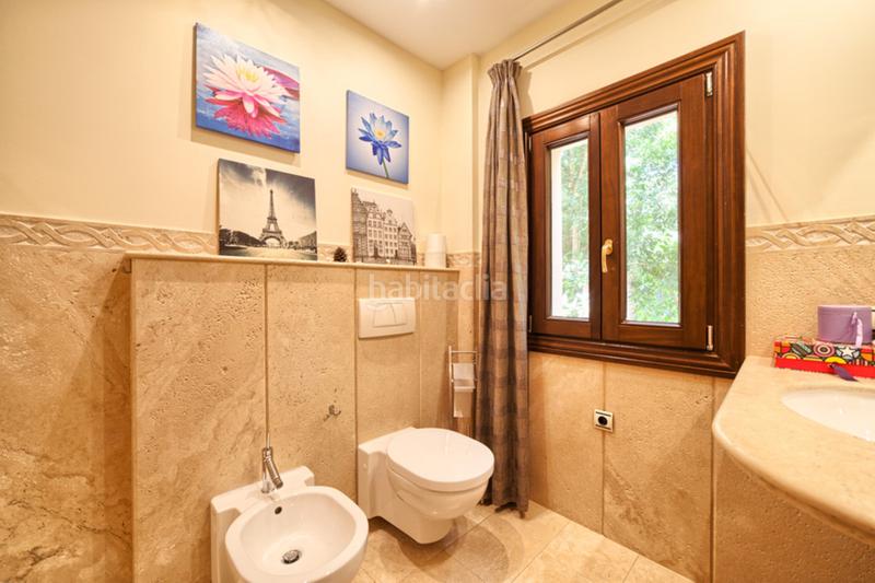 Foto 777f8d9a-c359-4409-8289-3999f7210aea. Casa villa , en Playa Bajadilla - Puertos Marbella