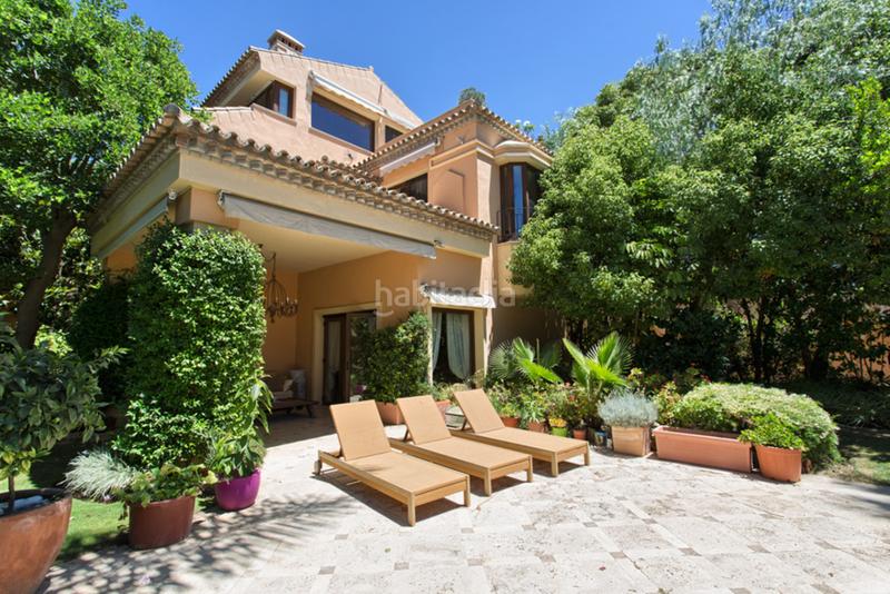 Foto 79fd585f-f884-463a-8a57-d8c28fcb172c. Casa villa , en Playa Bajadilla - Puertos Marbella