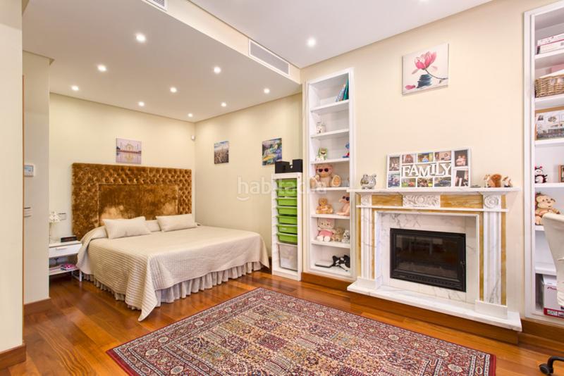 Foto a9b022e5-37ae-47a9-8b1e-54e1456f3548. Casa villa , en Playa Bajadilla - Puertos Marbella