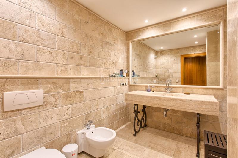 Foto c80f94f5-758c-45b3-b0b7-e8d802147127. Casa villa , en Playa Bajadilla - Puertos Marbella