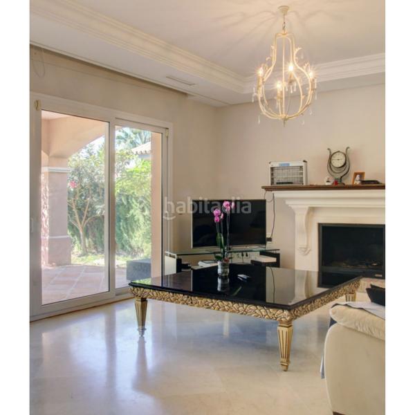 Foto 6ab15285-9c90-44b0-b29a-eef01d7855bd. Maison avec parking piscine dans Nueva Andalucía centro Marbella